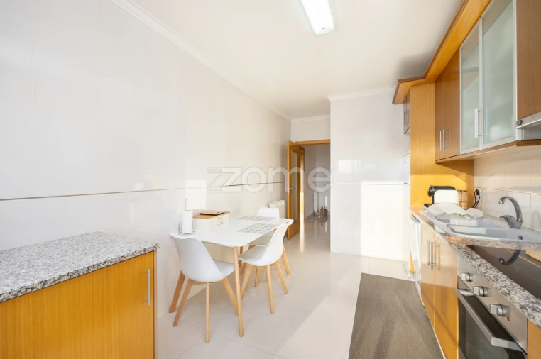 Apartamento T2 para Venda em Leiria, Pousos, Barreira e Cortes Foto 17