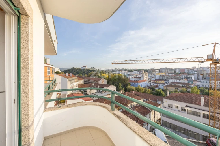 Apartamento T2 para Venda em Leiria, Pousos, Barreira e Cortes Foto 5