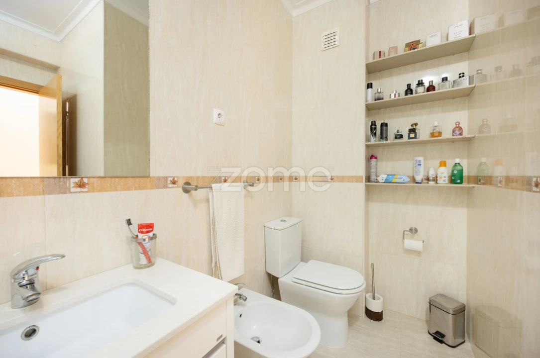 Apartamento T2 para Venda em Leiria, Pousos, Barreira e Cortes Foto 22