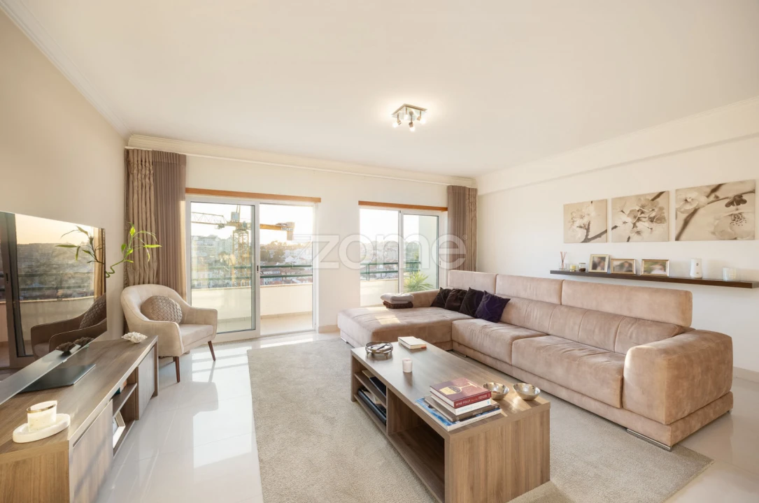 Apartamento T2 para Venda em Leiria, Pousos, Barreira e Cortes Foto 1