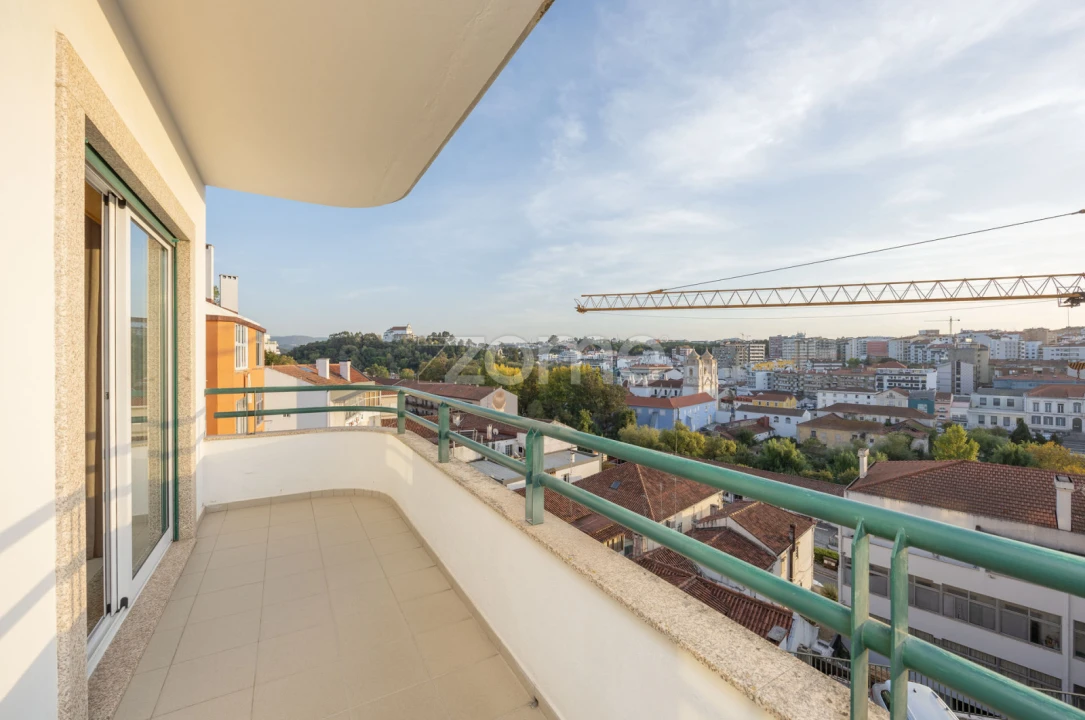 Apartamento T2 para Venda em Leiria, Pousos, Barreira e Cortes Foto 26