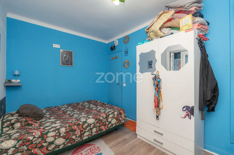 Moradia T2 para Venda em Santo Antonio dos Olivais Foto 11