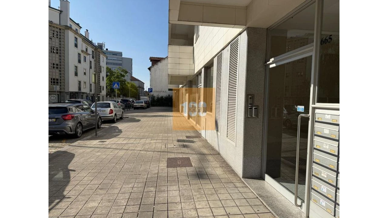 Negócio para Venda em Cedofeita, Santo Ildefonso, Sé, Miragaia, São Nicolau e Vitória Foto 17