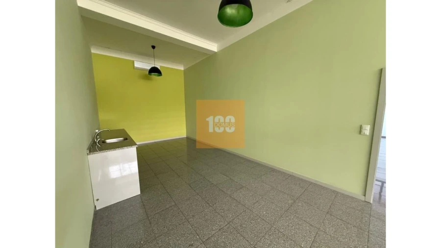 Negócio para Venda em Cedofeita, Santo Ildefonso, Sé, Miragaia, São Nicolau e Vitória Foto 14