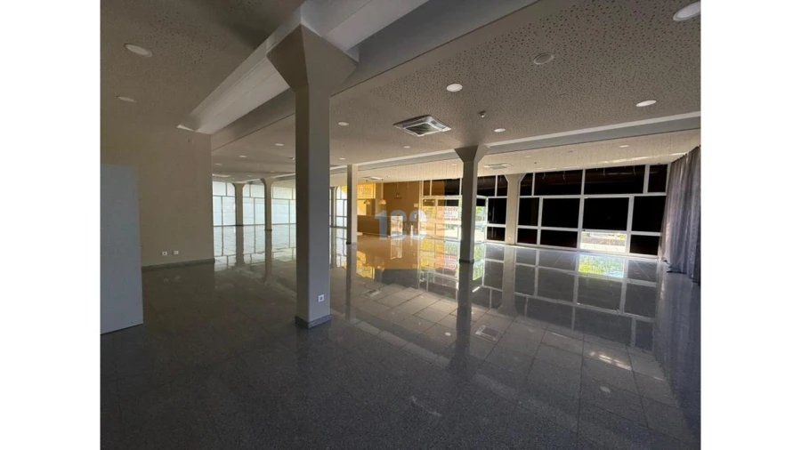 Negócio para Venda em Cedofeita, Santo Ildefonso, Sé, Miragaia, São Nicolau e Vitória Foto 11