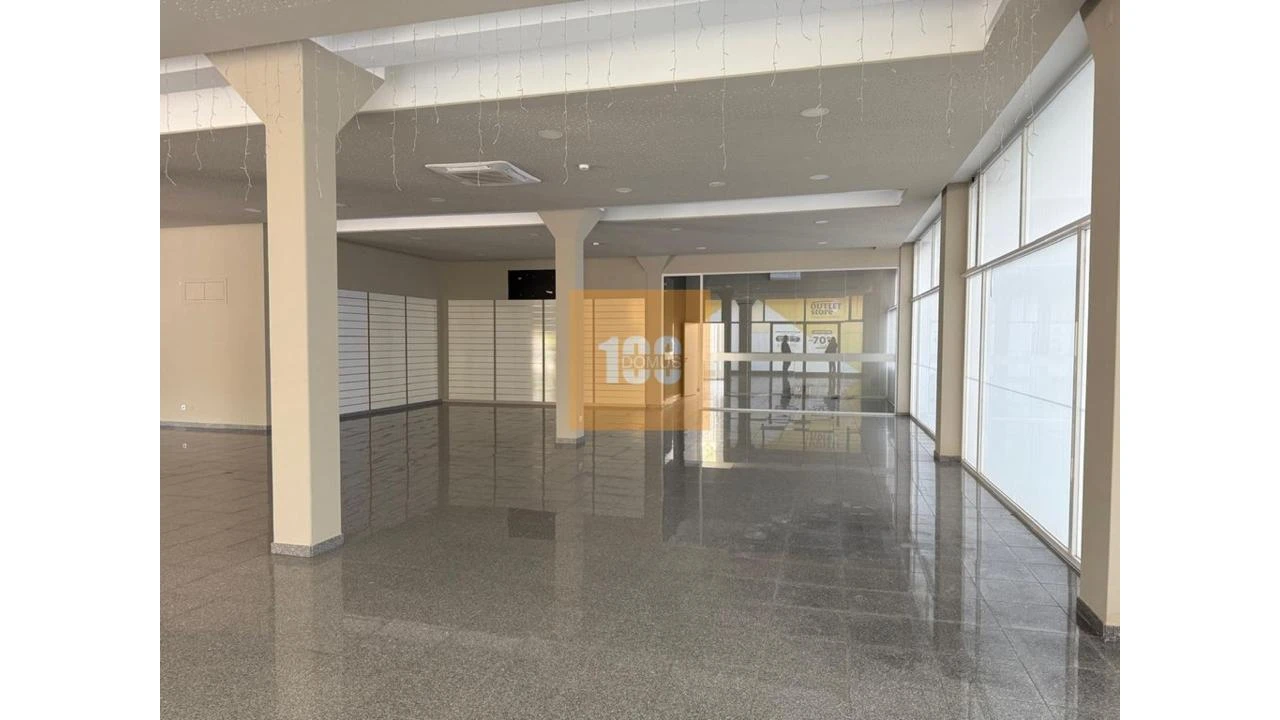 Negócio para Venda em Cedofeita, Santo Ildefonso, Sé, Miragaia, São Nicolau e Vitória Foto 2