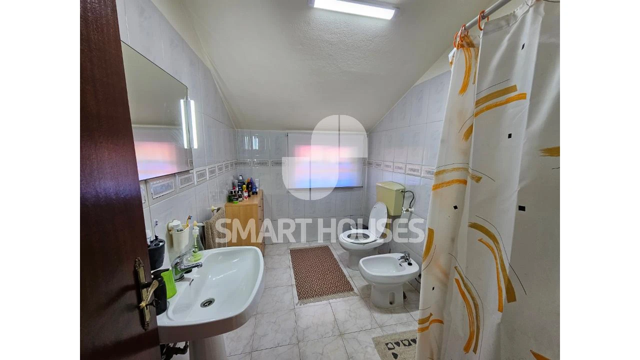 Apartamento T2 para Arrendamento em Sarzedo Foto 12