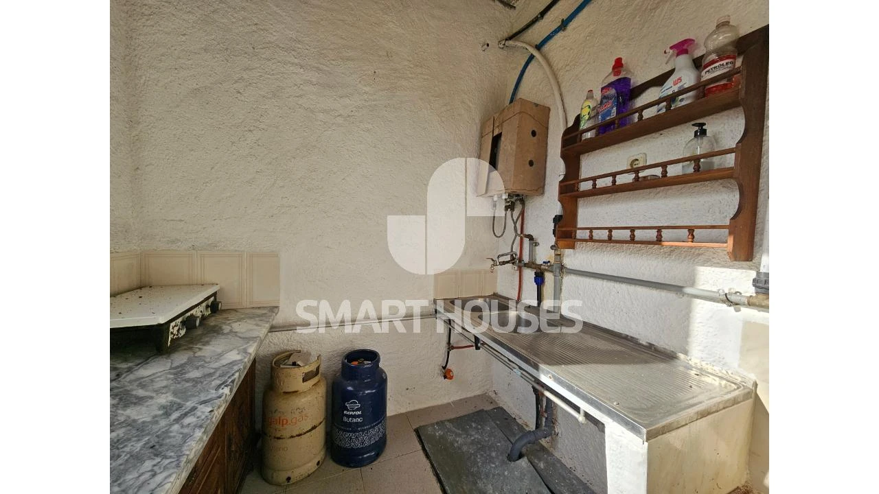 Moradia T1 para Venda em Secarias Foto 15