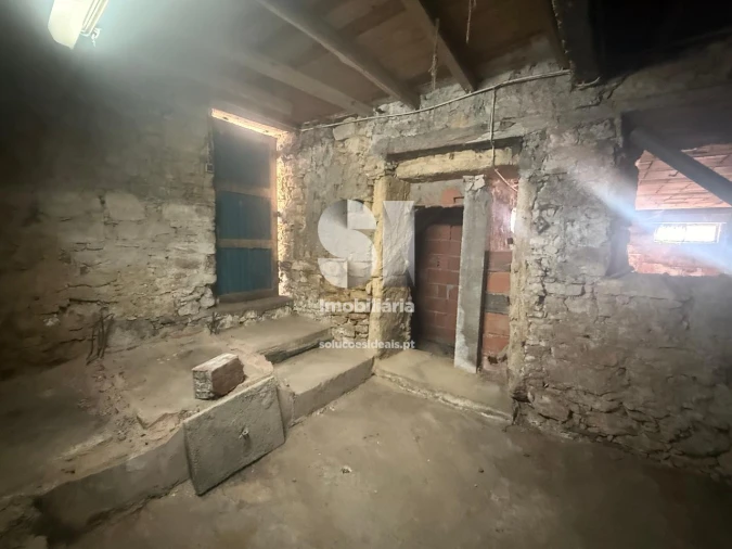 Moradia T4 para Venda em Almalagues Foto 23