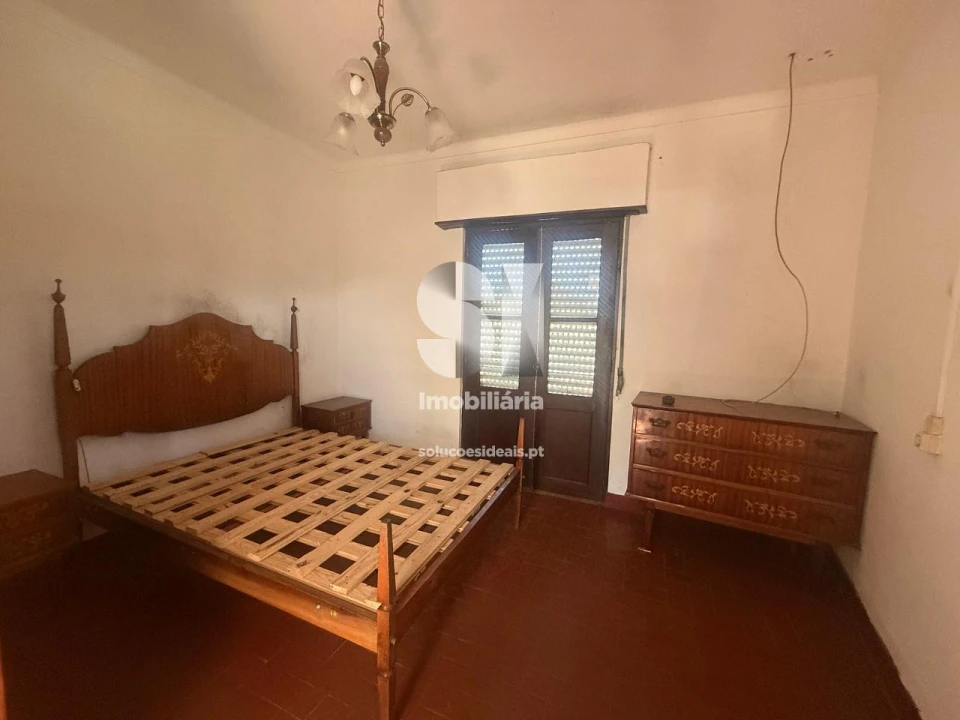 Moradia T4 para Venda em Almalagues Foto 5