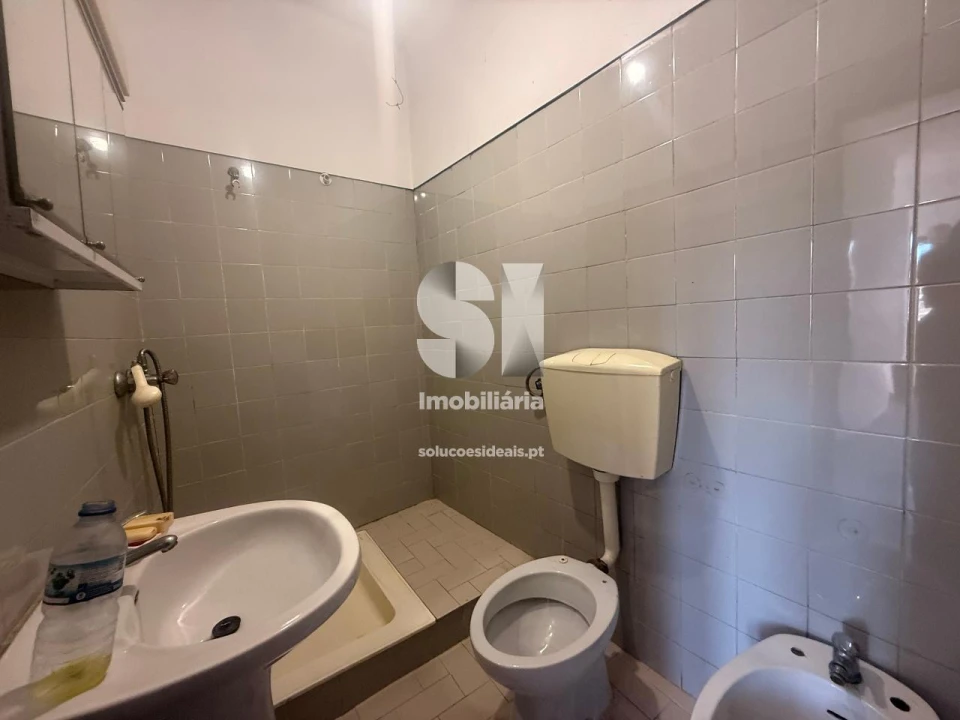 Moradia T4 para Venda em Almalagues Foto 10