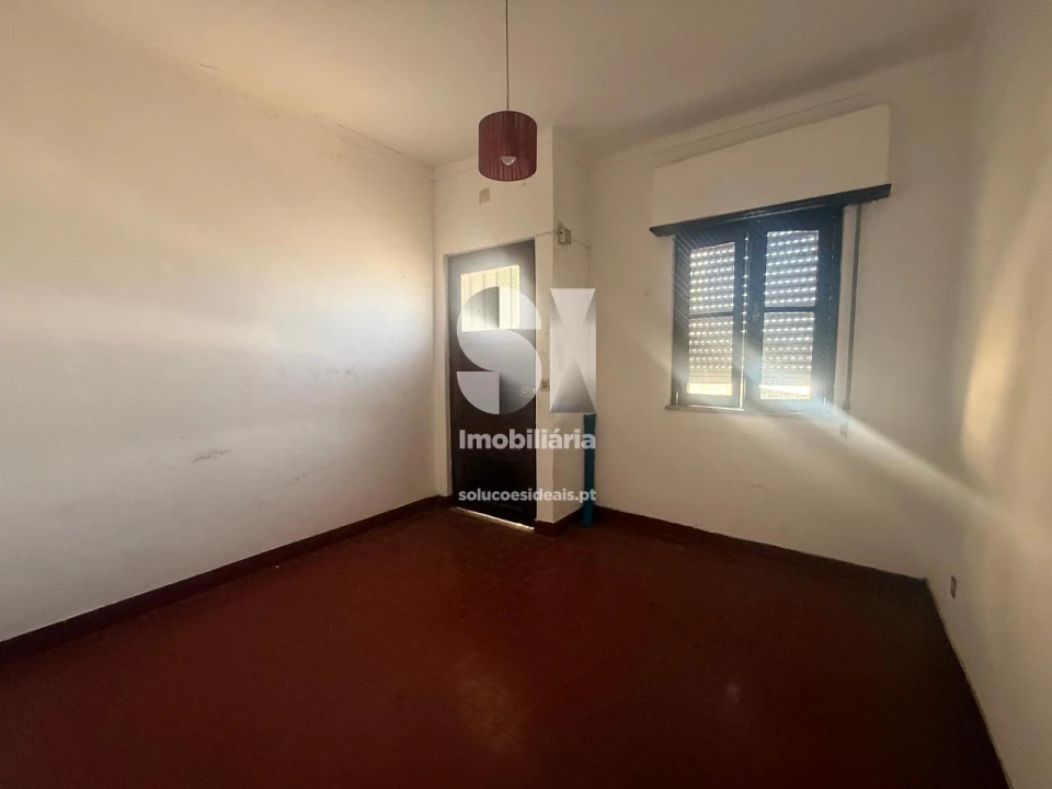 Moradia T4 para Venda em Almalagues Foto 7