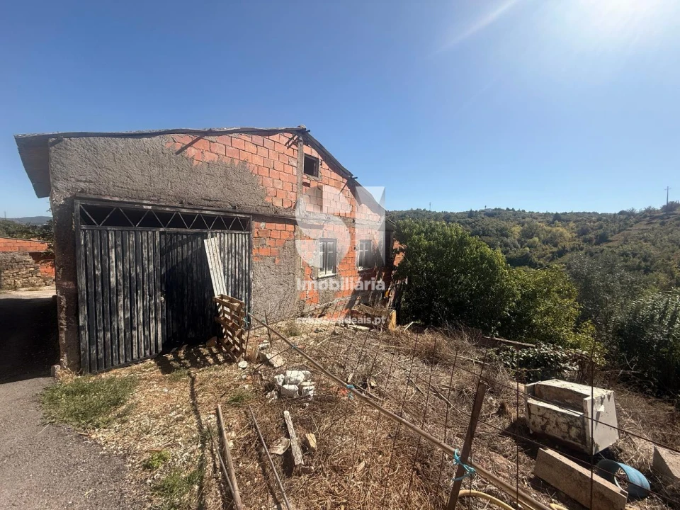 Moradia T4 para Venda em Almalagues Foto 20