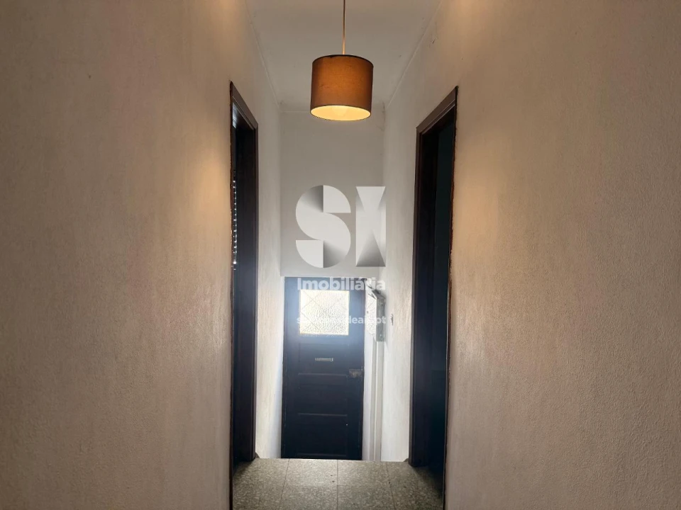 Moradia T4 para Venda em Almalagues Foto 3