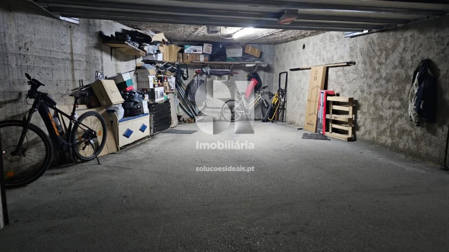 Garagem para Venda em Eiras e São Paulo de Frades Foto 2