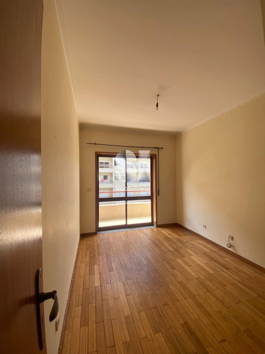 Apartamento T2 para Venda em São Vitor (Braga) Foto 18