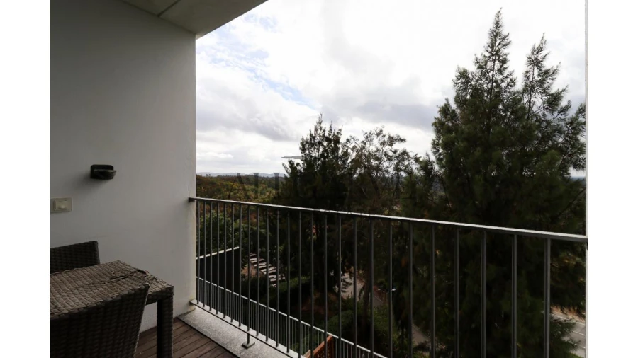 Apartamento T1 para Venda em Monchique Foto 9