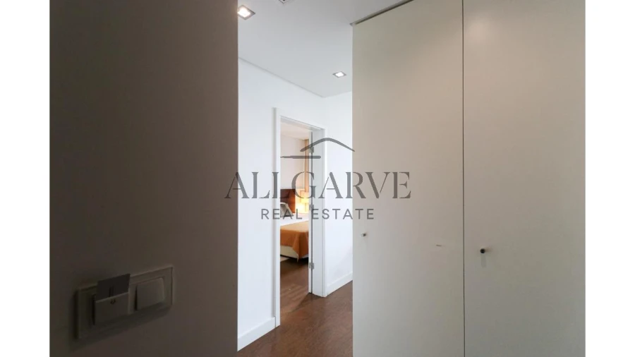 Apartamento T1 para Venda em Monchique Foto 12