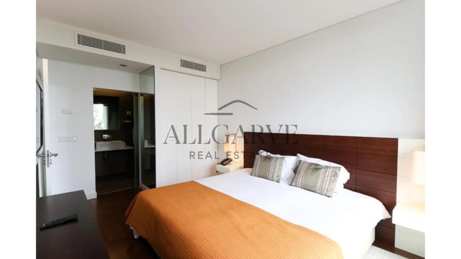 Apartamento T1 para Venda em Monchique Foto 15