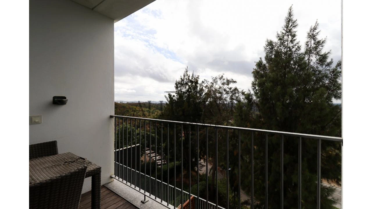 Apartamento T1 para Venda em Monchique Foto 9