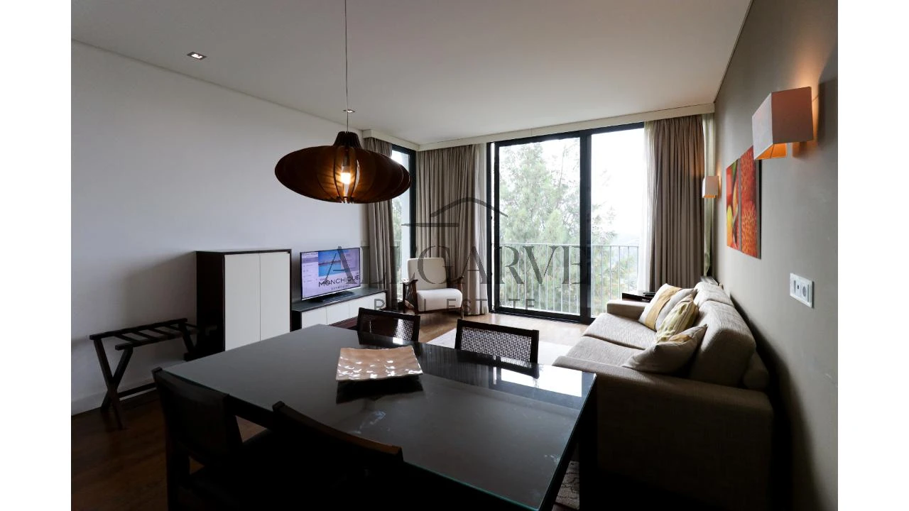 Apartamento T1 para Venda em Monchique Foto 4