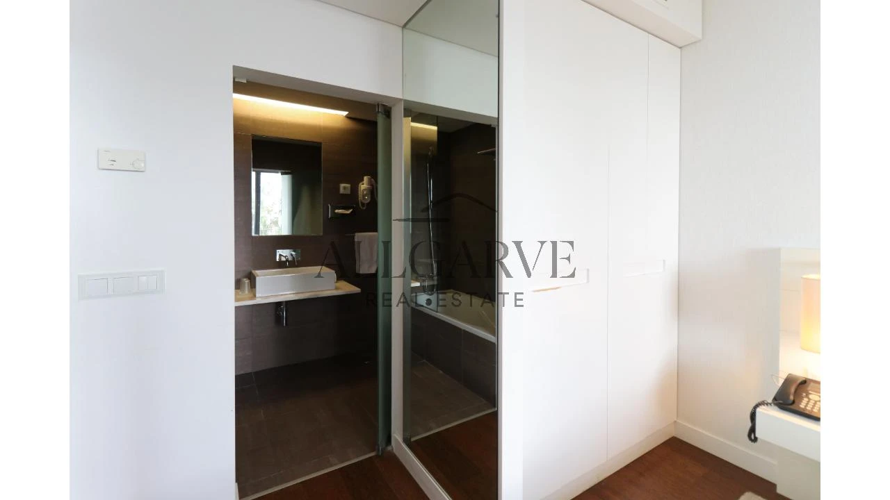 Apartamento T1 para Venda em Monchique Foto 18