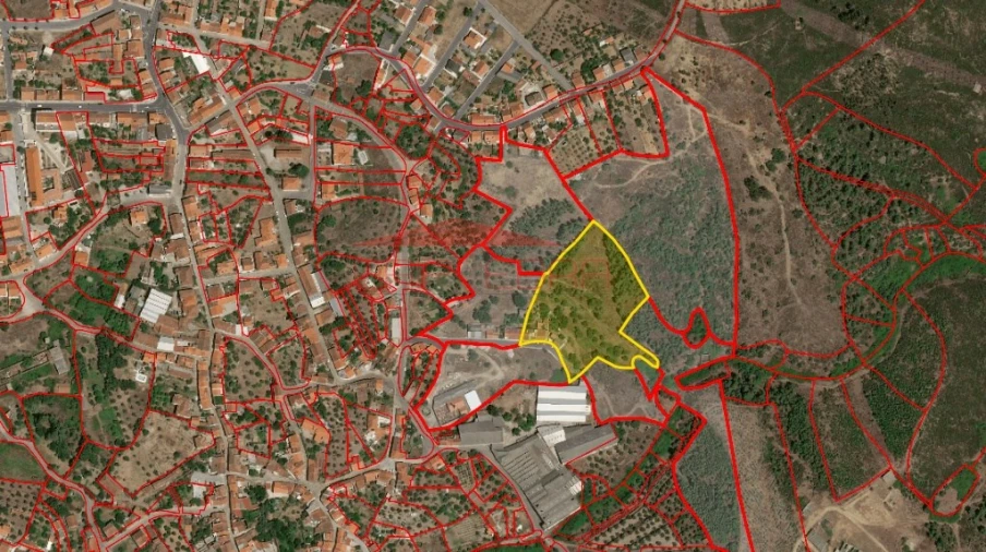 Terreno para Venda em Cebolais de Cima e Retaxo Foto 3