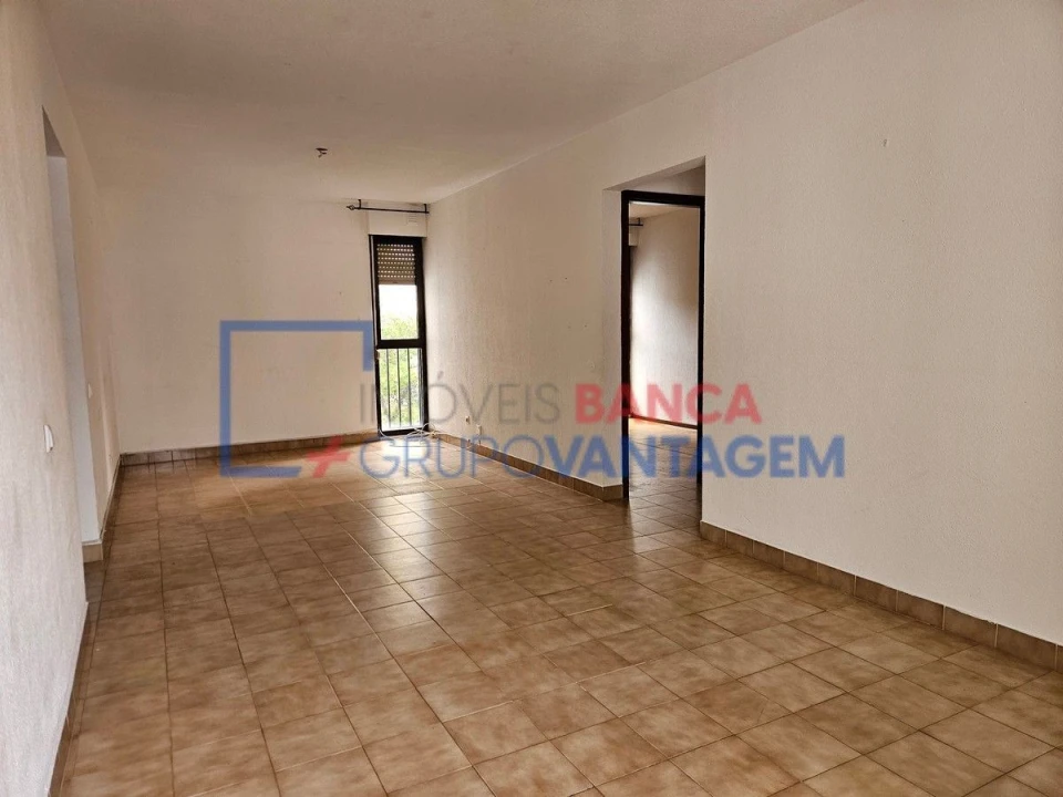 Apartamento T2 para Venda em Corroios Foto 3