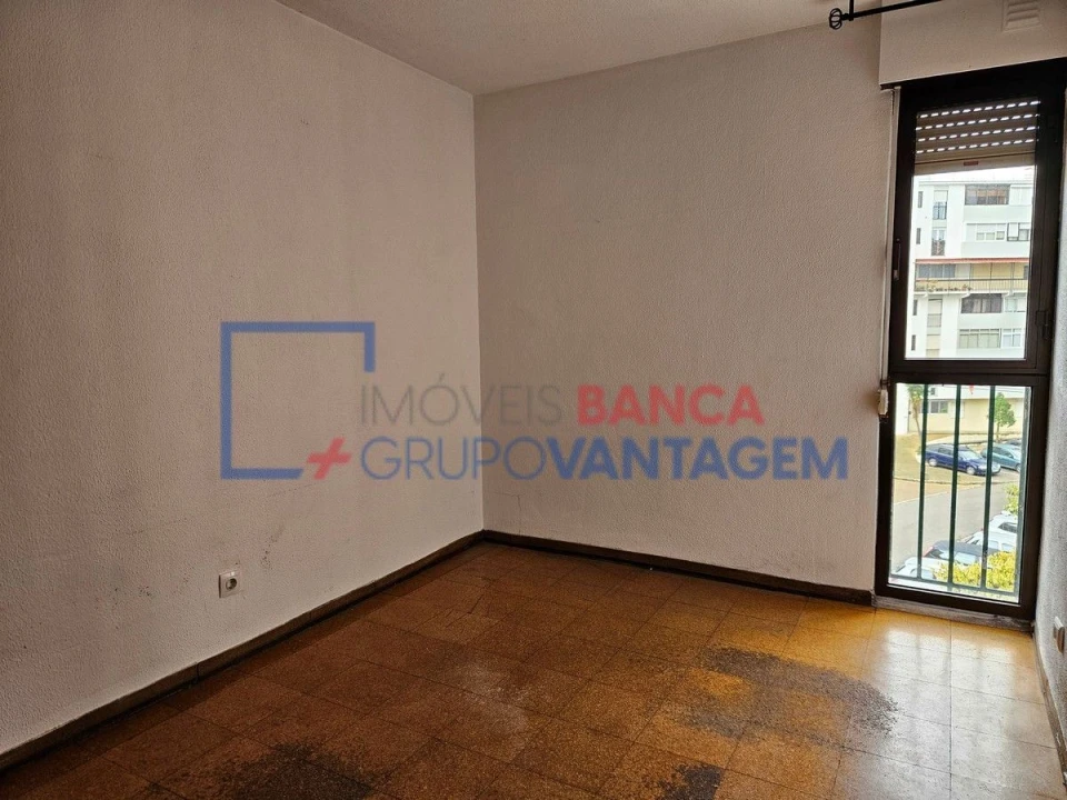 Apartamento T2 para Venda em Corroios Foto 6