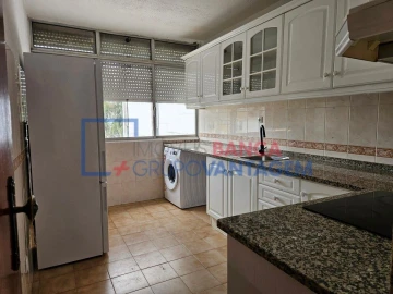 Apartamento T2 para Venda em Corroios