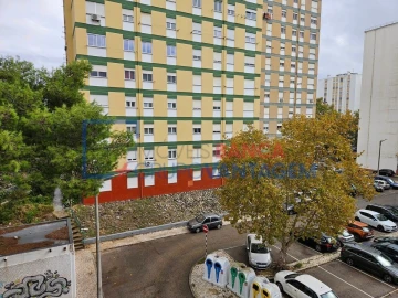 Apartamento T2 para Venda em Corroios