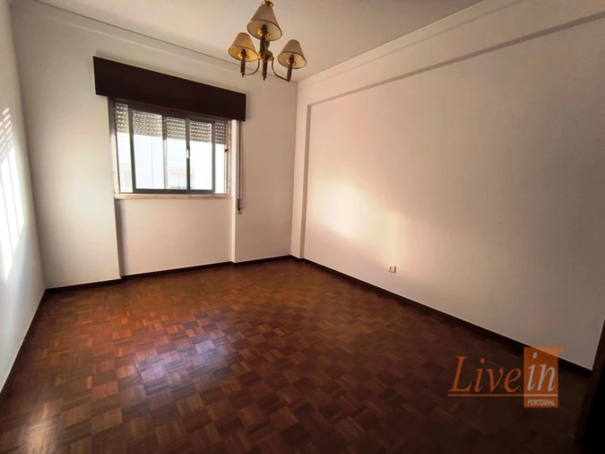 Apartamento T2 para Arrendamento em Ericeira Foto 10