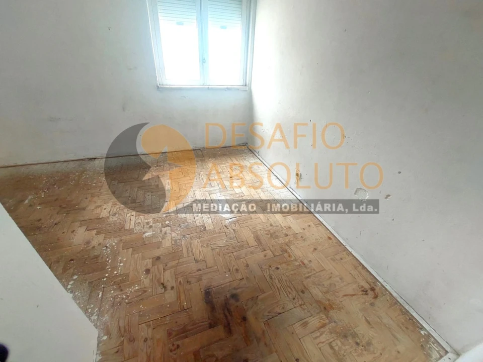 Apartamento T3 para Venda em Laranjeiro e Feijó Foto 14