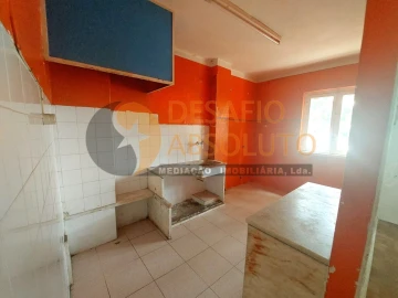 Apartamento T3 para Venda em Laranjeiro e Feijó