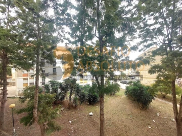 Apartamento T3 para Venda em Laranjeiro e Feijó