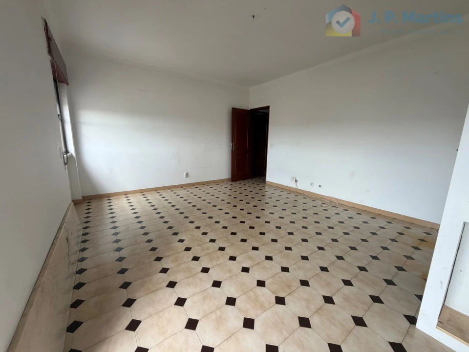 Apartamento T3 para Venda em Moita Foto 3