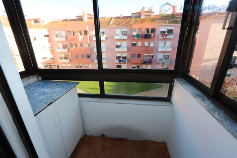 Apartamento T3 para Venda em Moita Foto 3