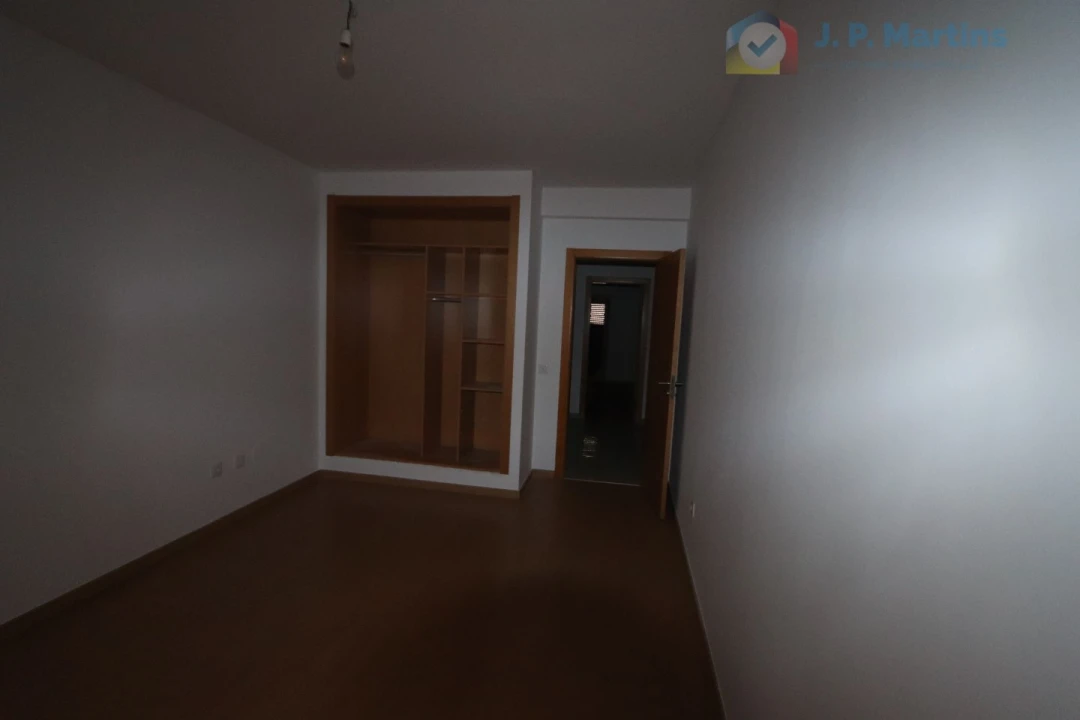 Apartamento T4 para Venda em Pinhal Novo Foto 11