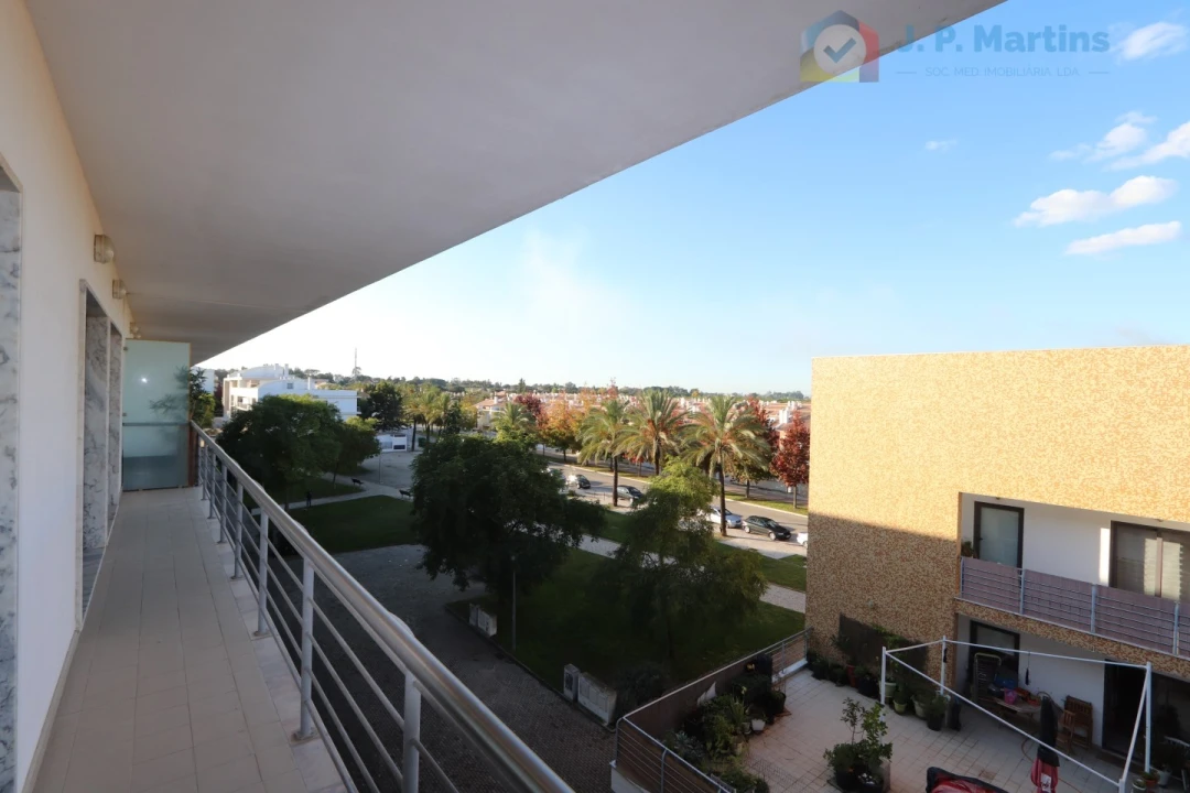 Apartamento T3 para Venda em Pinhal Novo Foto 1