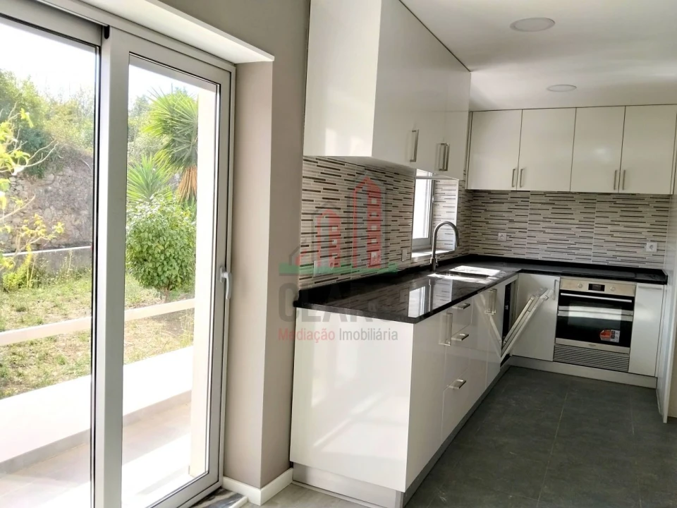 Apartamento T3 para Venda em Santa Clara e Castelo Viegas Foto 3