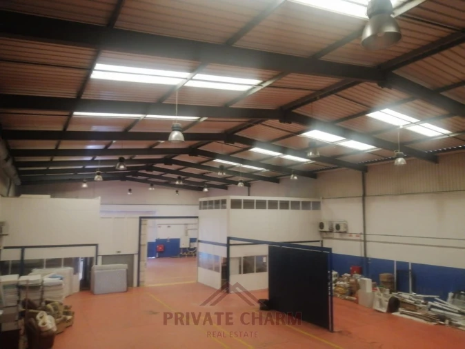 Loja para Arrendamento em Sacavém e Prior Velho Foto 1