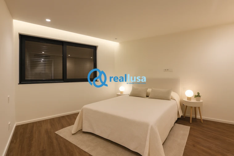 Apartamento T3 para Venda em Mafamude e Vilar do Paraíso Foto 6