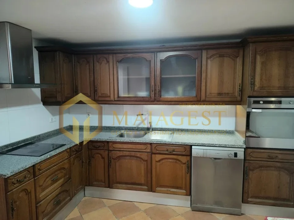 Moradia T2 para Arrendamento em Ramalde Foto 1