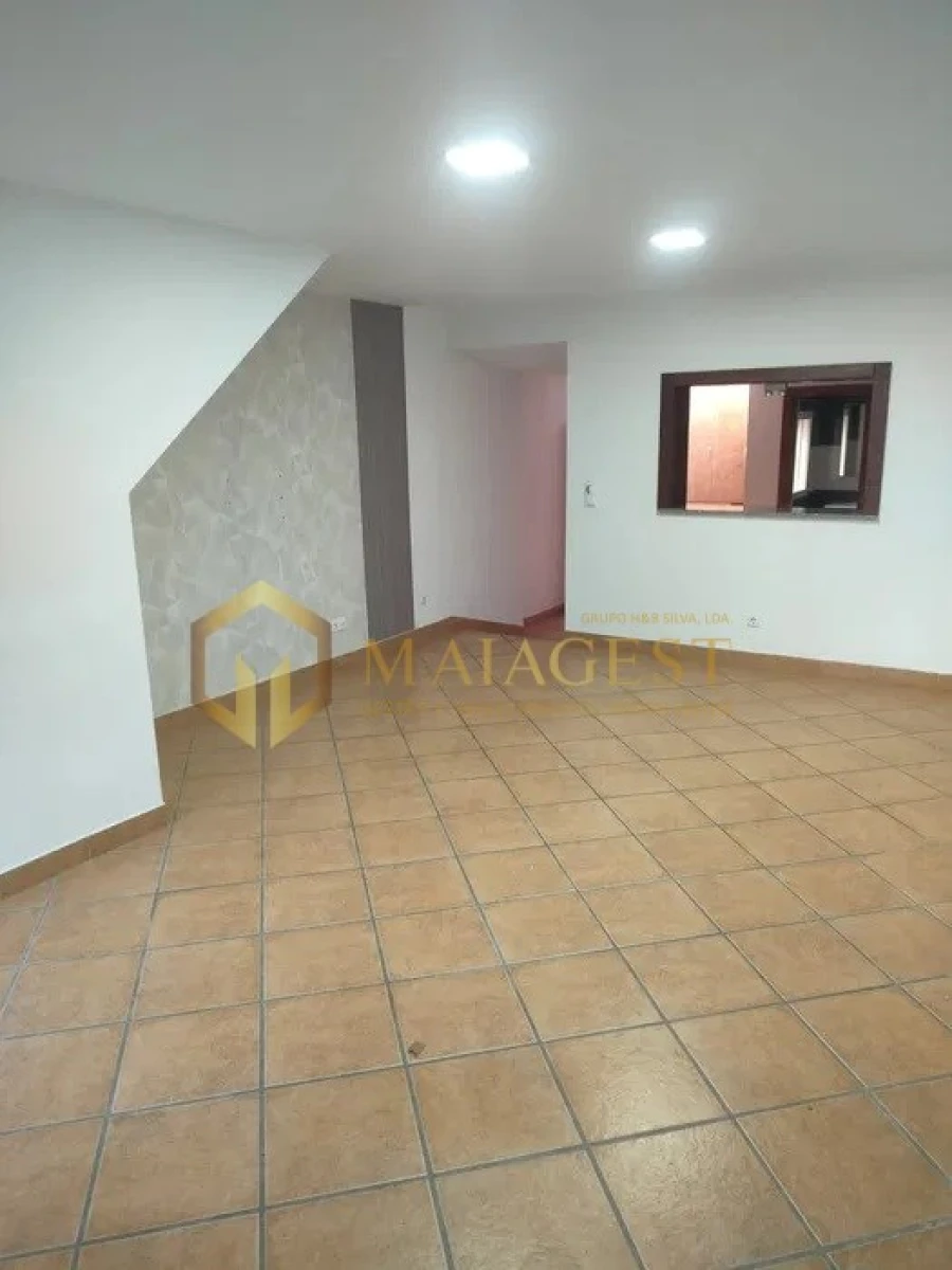 Moradia T2 para Arrendamento em Ramalde Foto 2