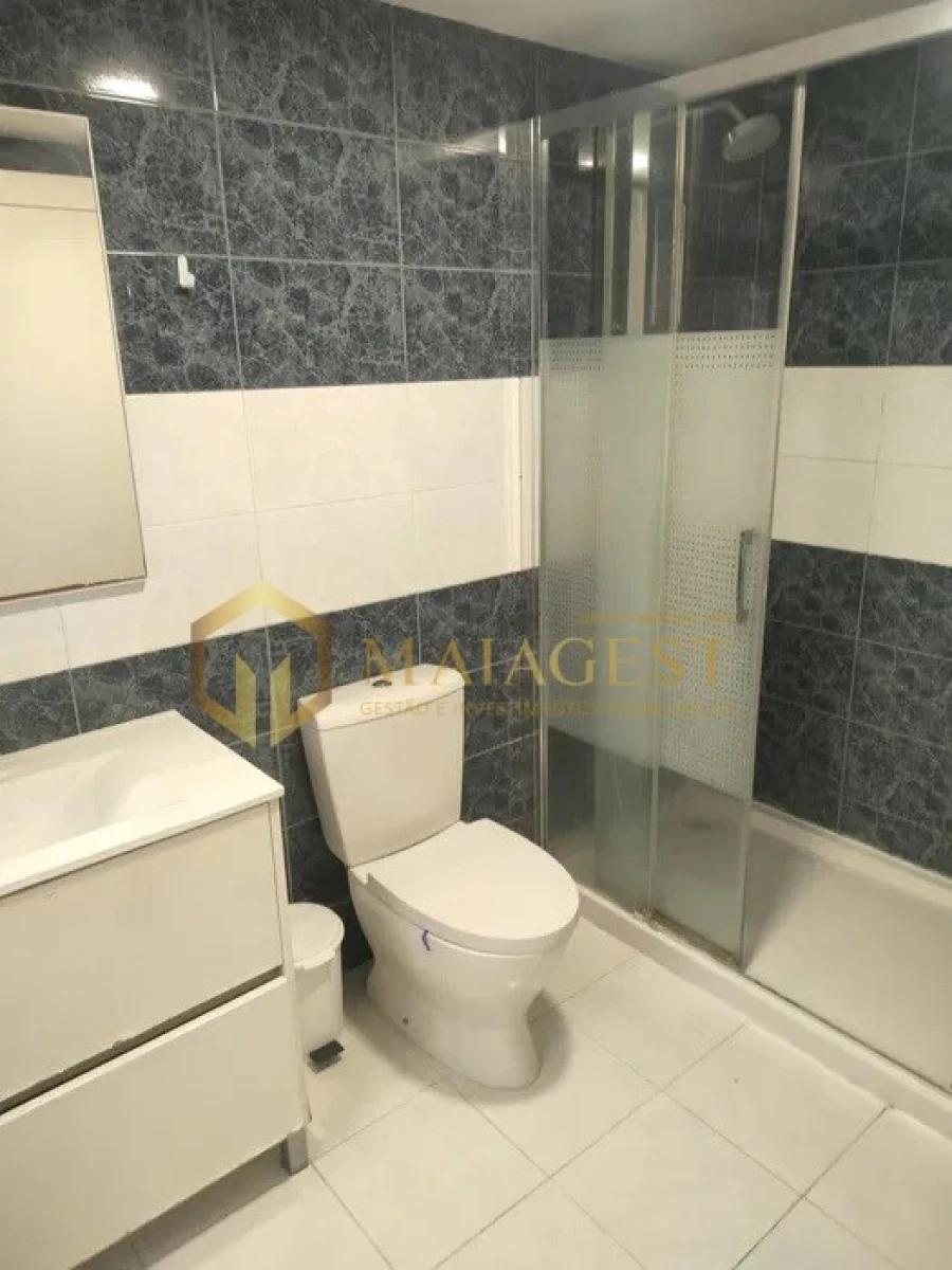 Moradia T2 para Arrendamento em Ramalde Foto 6