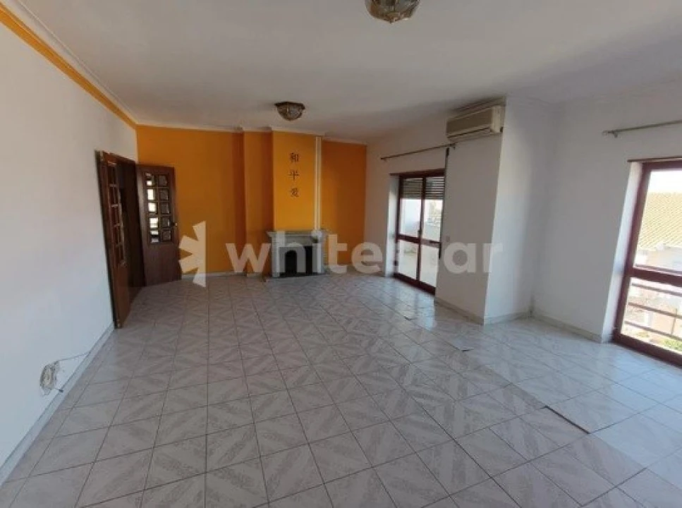 Apartamento T3 para Venda em Alcains Foto 2