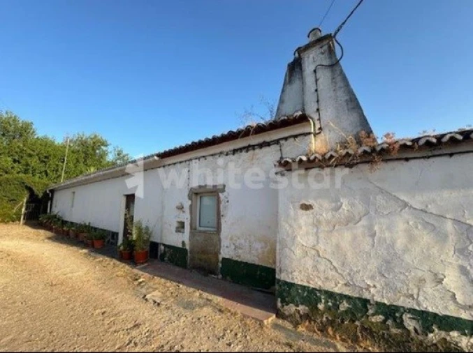 Moradia T4 para Venda em São Domingos de Ana Loura Foto 3