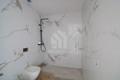 Apartamento T3 para Venda em Braga (Maximinos, Sé e Cividade)