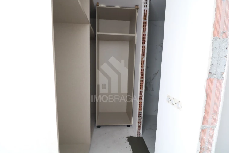 Apartamento T3 para Venda em Braga (Maximinos, Sé e Cividade) Foto 25