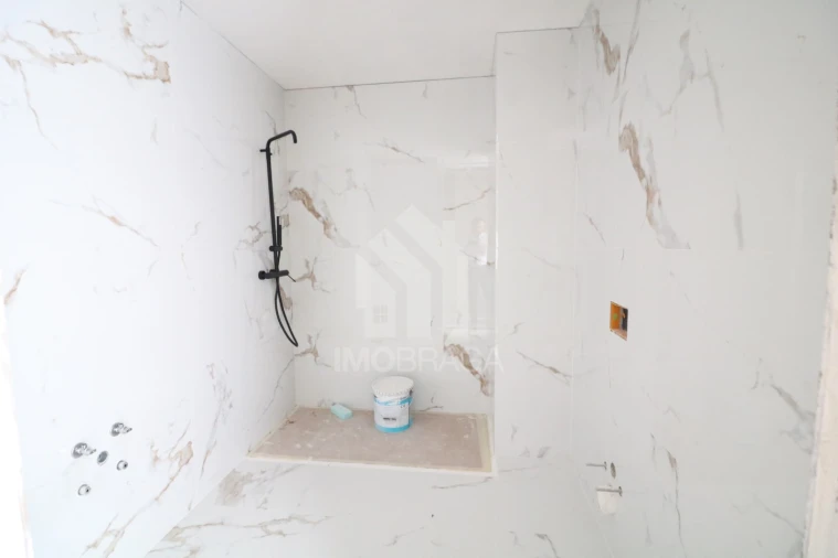 Apartamento T3 para Venda em Braga (Maximinos, Sé e Cividade) Foto 27